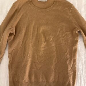 Everlane Classic Cashmere Crew in Camel